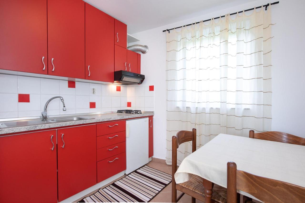 Apartmani "Ruza" โพราต ภายนอก รูปภาพ